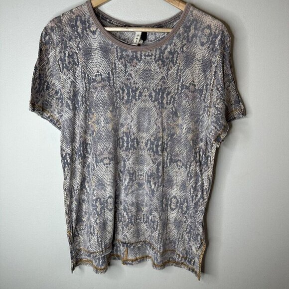 Free People We the Free Python Printed Tshirt Womens Gray Short Sleeve Snake PS - Picture 1 of 9